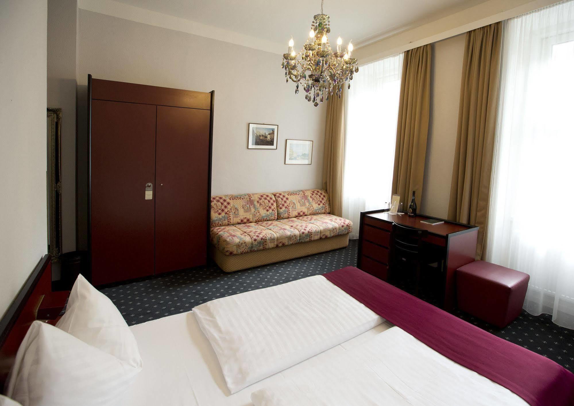 Hotel Fuerst Metternich Viena Exterior foto